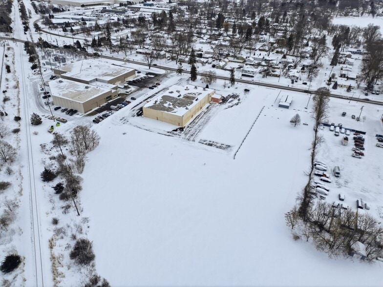 More Photos Of 5640 Williams Lake Rd, Waterford Township Light Manufacturing For Sale