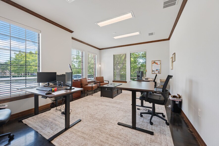 More Photos Of 1117 Glade Rd, Colleyville Medical For Sale