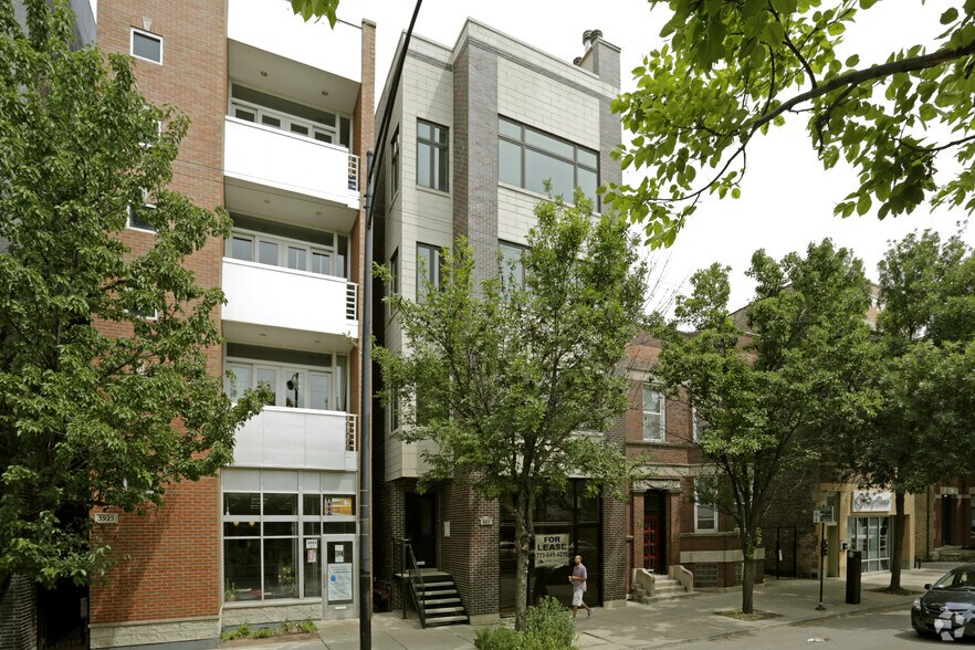 More Photos Of 3923 N Ashland Ave, Chicago Office For Sale