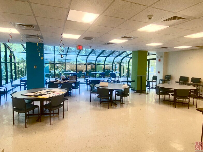 More Photos Of 389 John Downey Dr, New Britain Light Manufacturing For Sale