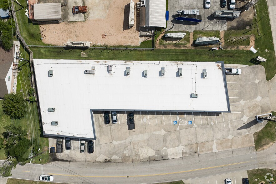 More Photos Of 25770 Interstate 45 North, Spring Storefront Retail Office For Sale
