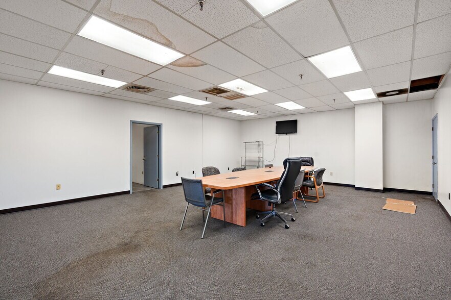 More Photos Of 700 W Michigan Blvd, Michigan City Warehouse For Sale