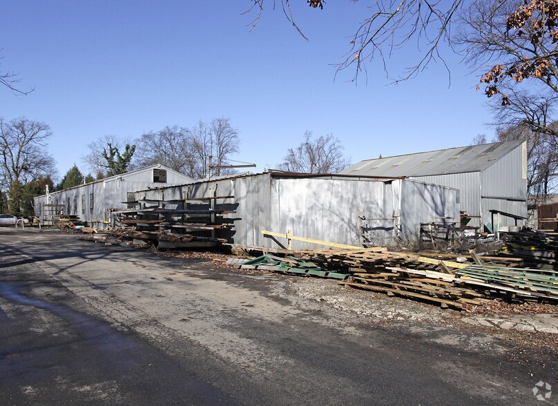 More Photos Of 1174 SE Mcdonald Dr, Atlanta Warehouse For Sale