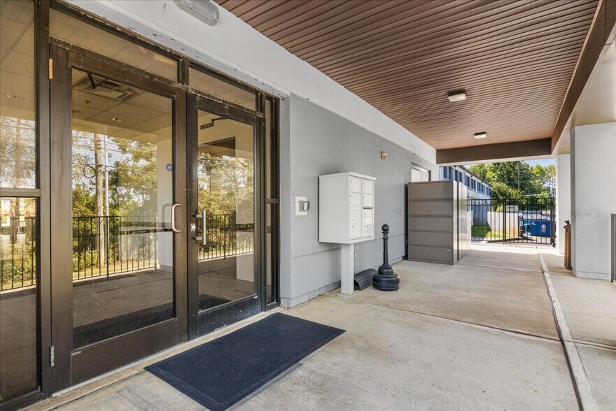 More Photos Of 1 Radar Way, Tinton Falls Office For Lease