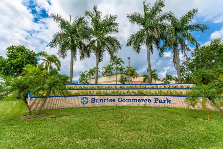 More Photos Of 10484-10500 NW 50th St, Sunrise Light Manufacturing For Lease