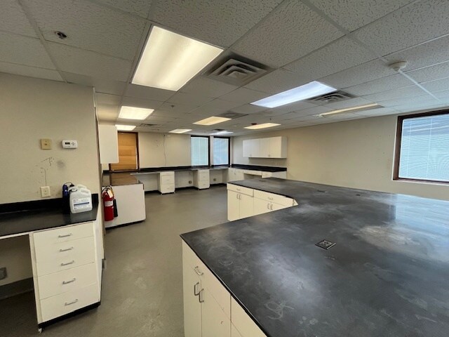More Photos Of 3203 Avenue B, Lubbock Food Processing For Lease