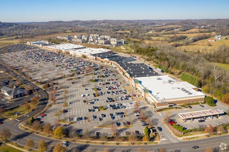 More Photos Of 1010-1038 Glenbrook Way, Hendersonville Unknown For Lease