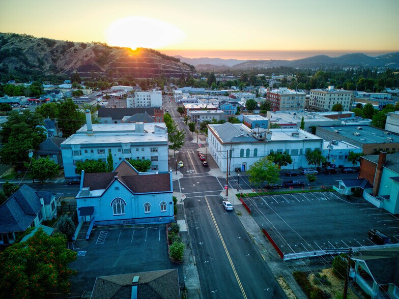 More Photos Of 809 Main Roseburg, Roseburg Lodge Meeting Hall For Sale