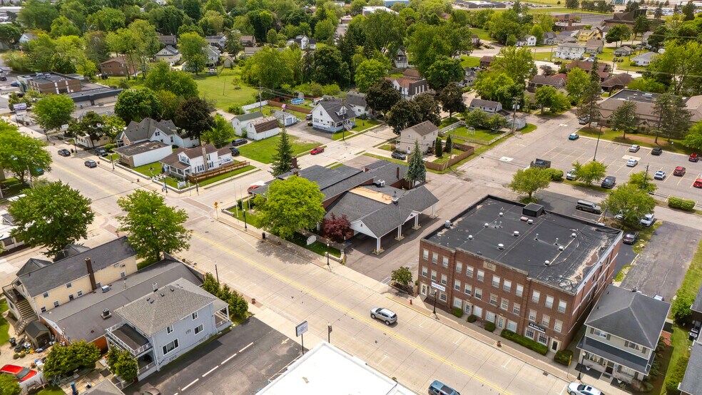 More Photos Of 209 N Main St, Belleville Medical For Sale