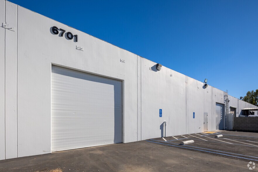 More Photos Of 6701 Odessa Ave, Van Nuys Warehouse For Lease