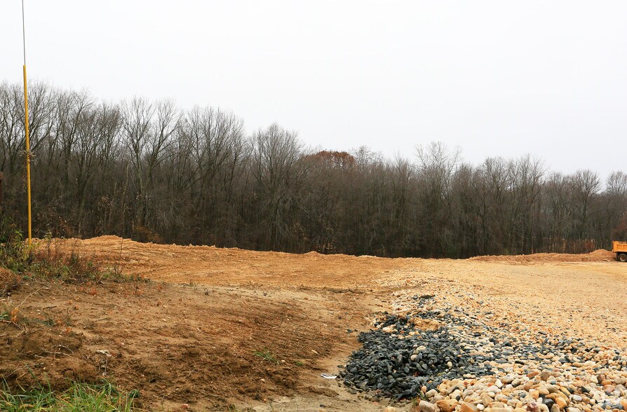More Photos Of 600 Principio Pky W, North East Unknown For Lease