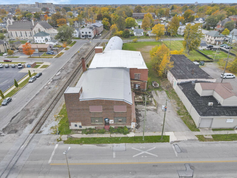 Primary Photo Of 435 N Elizabeth St, Lima Industrial For Sale