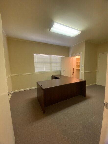 More Photos Of 333-335 Southfield Rd, Shreveport Freestanding For Sale