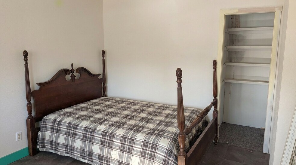 More Photos Of 207 S Broadway Ave, Gilbert Office For Sale