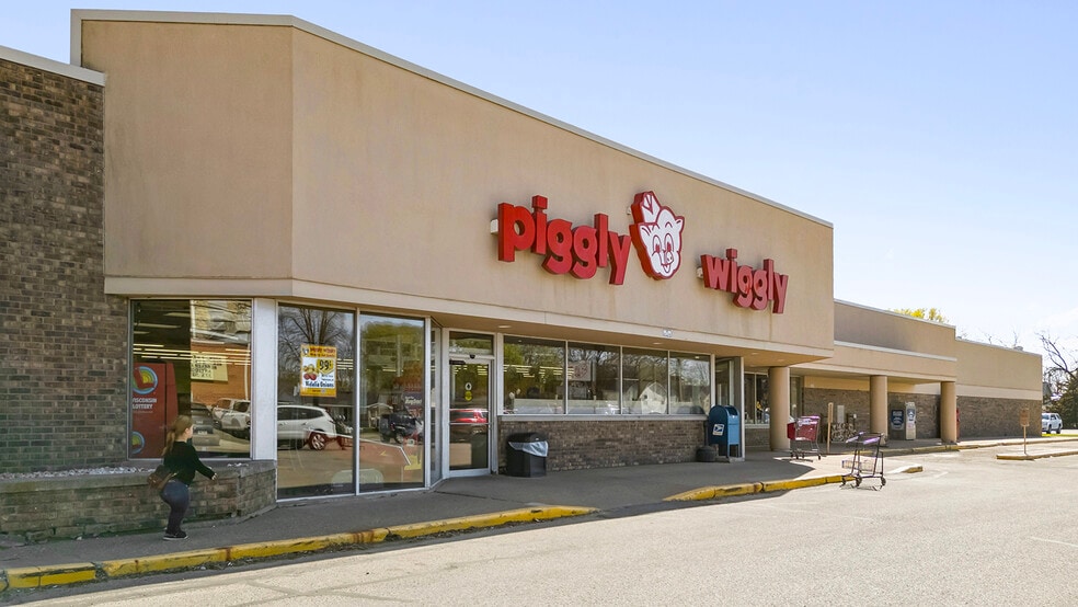 More Photos Of ,  General Retail For Sale