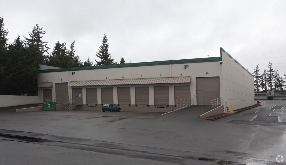 More Photos Of 811 S 192nd St, Seatac Warehouse For Lease