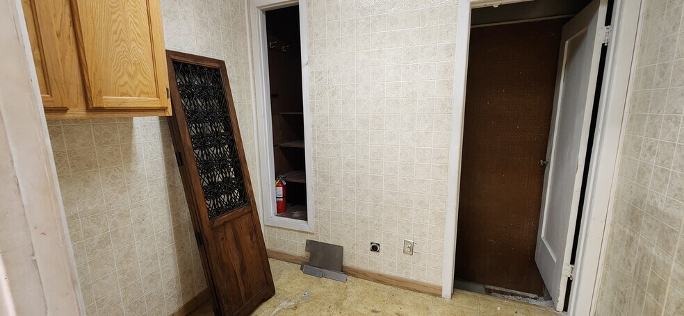 More Photos Of 608 S 6th St, Las Vegas Medical For Sale