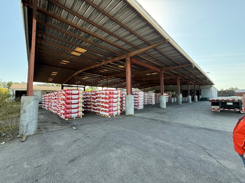 More Photos Of 1079 Woodleys Way, Columbia Warehouse For Lease