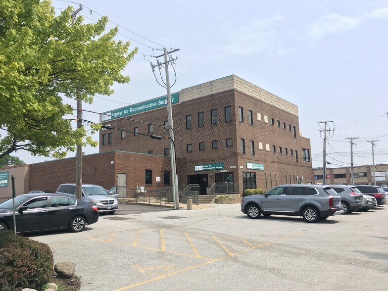 More Photos Of 6309-6313 W 95th St, Oak Lawn Medical For Lease