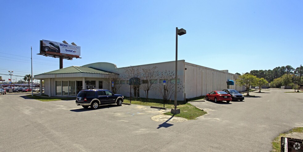 More Photos Of 703 W 15th St, Panama City Office For Sale
