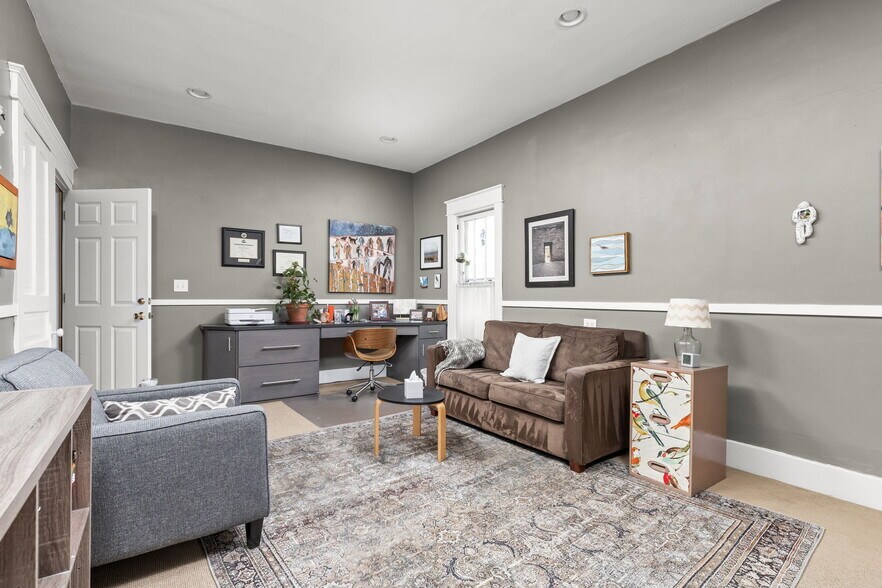 More Photos Of 6408 N Carrollton Ave, Indianapolis Office For Sale