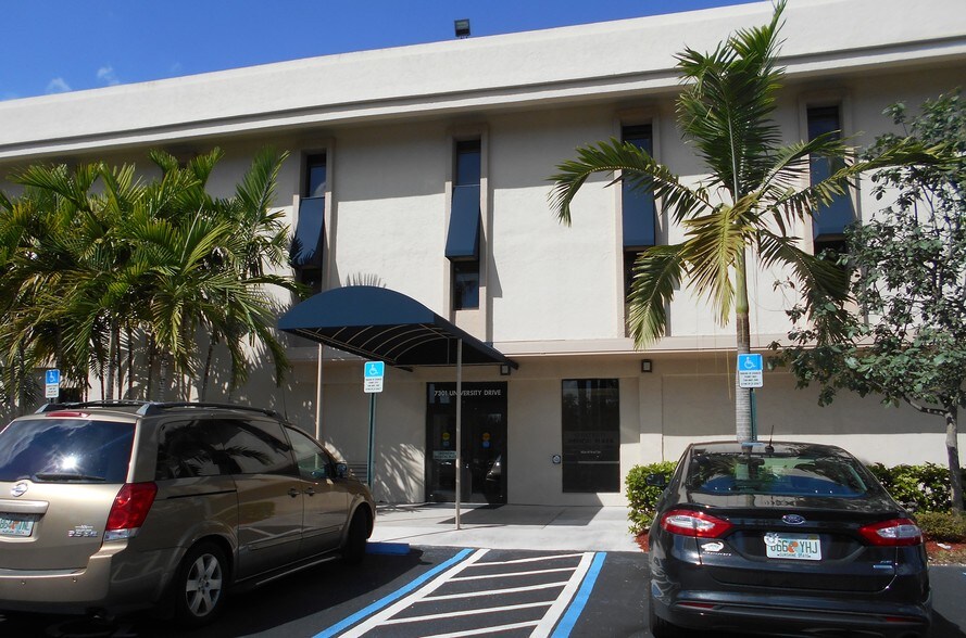 More Photos Of 7301 N University Dr, Tamarac Medical For Lease