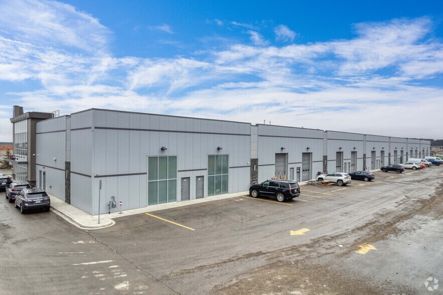 More Photos Of 100 Rainbow Rd, Chestermere Storefront Retail Office For Lease