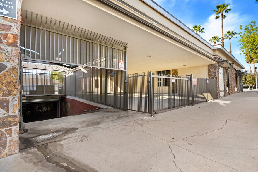 More Photos Of 401 W 4th St, San Bernardino Bank For Sale