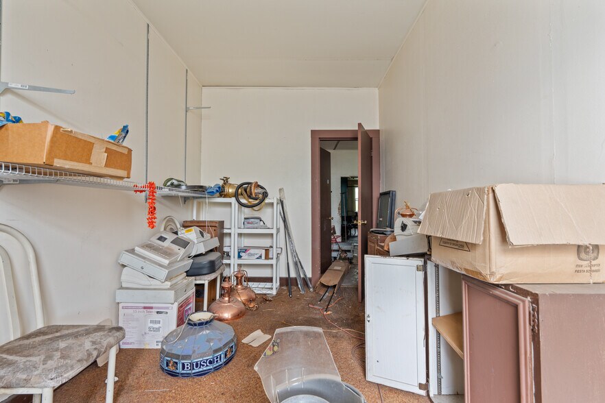 More Photos Of , Utica Unknown For Sale