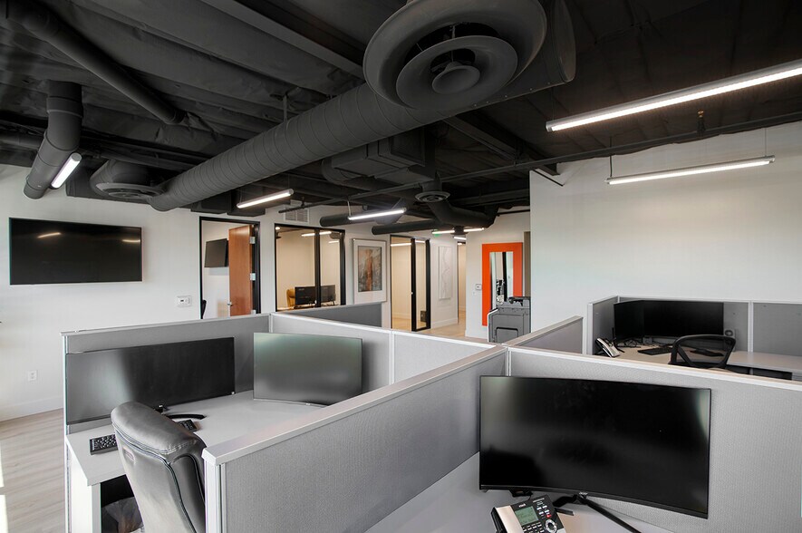 Primary Photo Of 11111 N Scottsdale Rd, Scottsdale Office For Sale