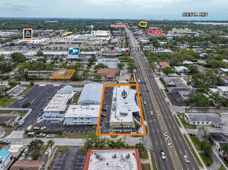 More Photos Of 3201 S Tamiami Trl, Sarasota Medical For Sale