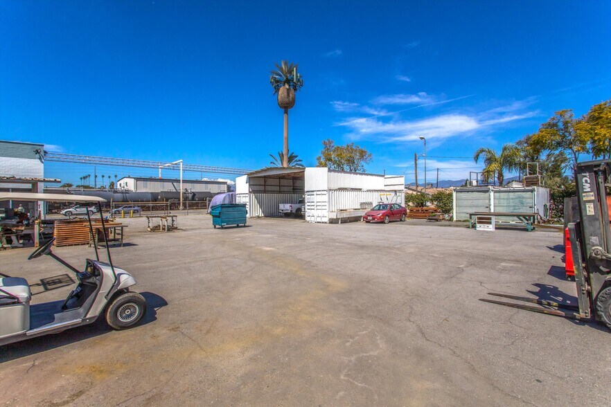 More Photos Of 358 N 6th St, Colton Warehouse For Sale
