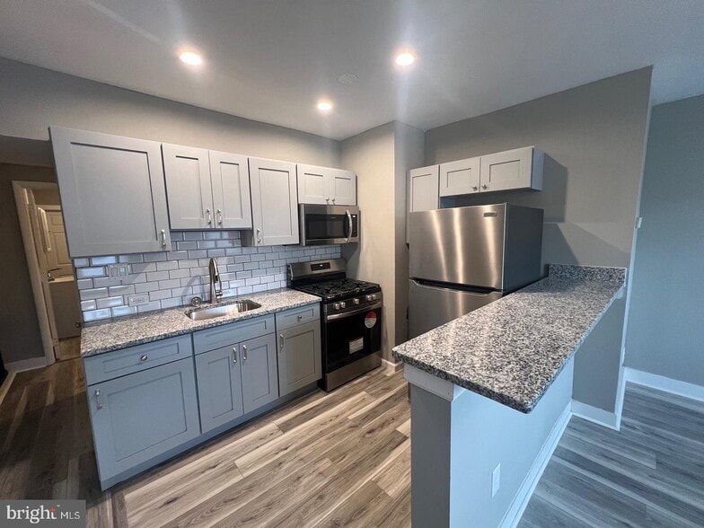 More Photos Of 120 W Girard Ave, Philadelphia Apartments For Sale