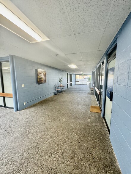 More Photos Of 369 NE Revere Ave, Bend Office Residential For Lease