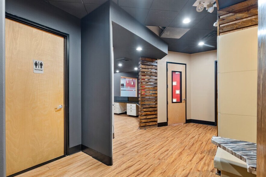 More Photos Of 7545 W Sahara Ave, Las Vegas Medical For Lease