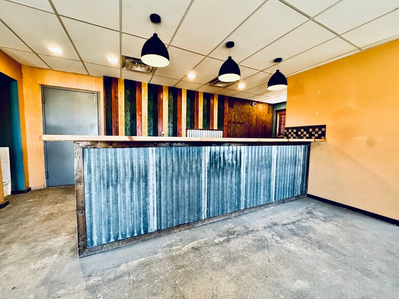 More Photos Of 36730 Democracy Dr, Trinidad Warehouse For Lease