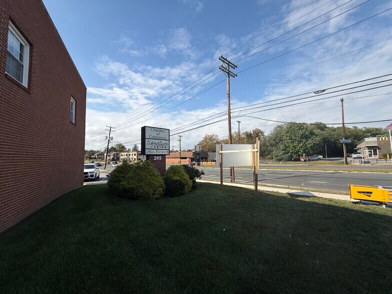 More Photos Of 295 Rt 70 W, Cherry Hill Office For Lease