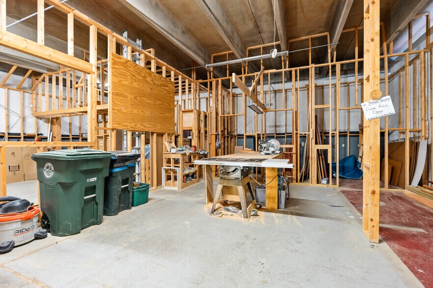 More Photos Of 974 S Nova Rd, Ormond Beach Industrial For Sale