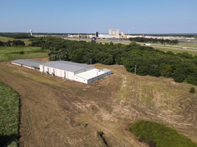 More Photos Of US-77, Thackerville Land For Sale