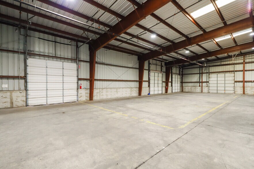 More Photos Of 14415 Import Rd, Laredo Warehouse For Sale