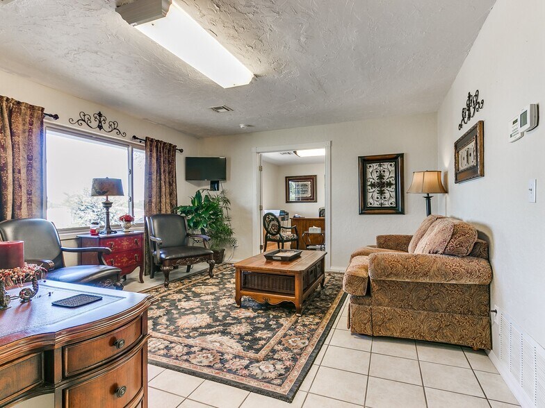 More Photos Of 16446 NE 23rd St, Choctaw Office Residential For Sale