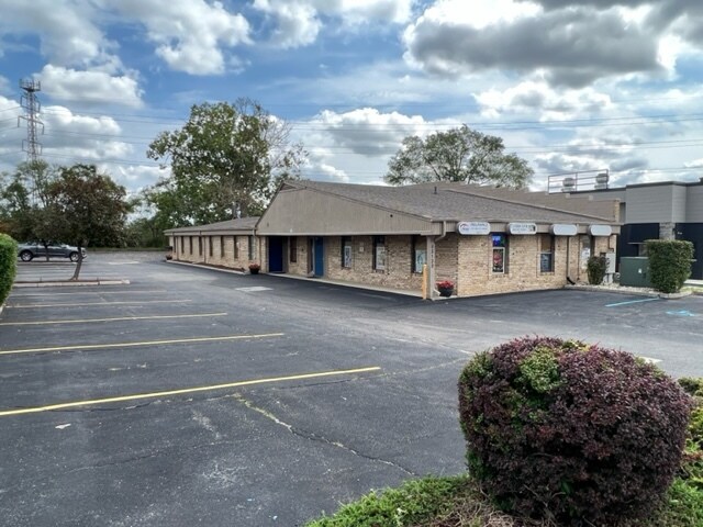 Primary Photo Of 55130 Shelby Rd, Shelby Township Medical For Lease