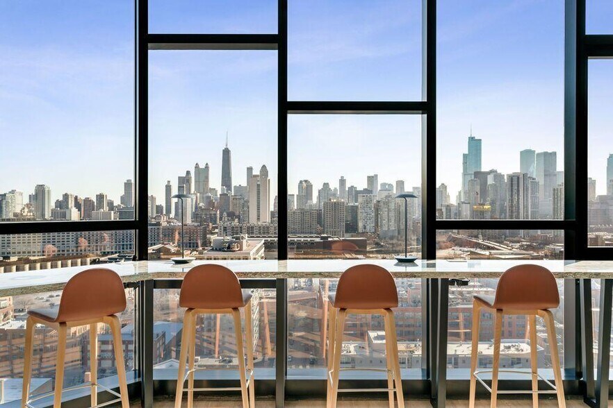 More Photos Of 730 N Milwaukee Ave, Chicago Apartments For Lease