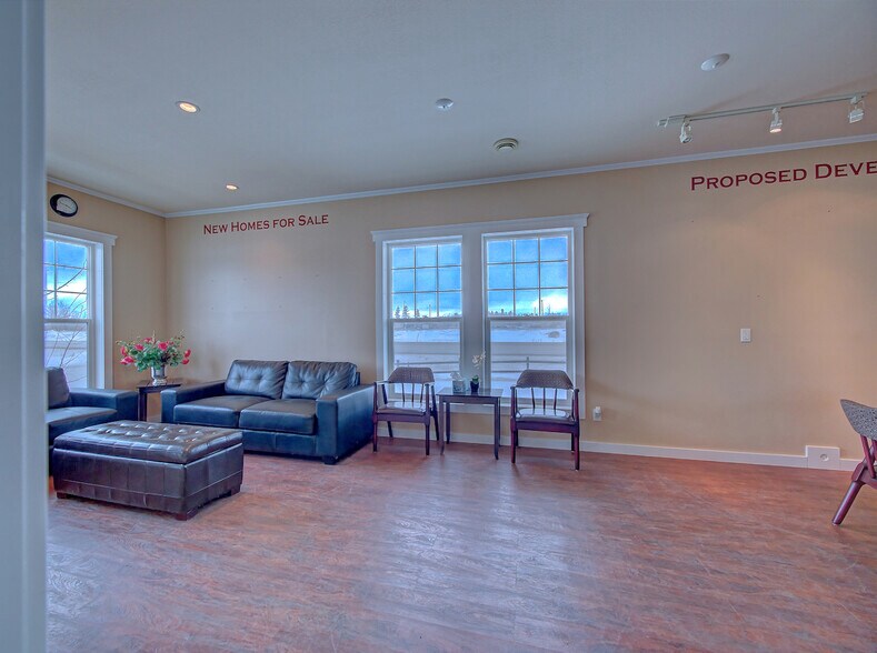 More Photos Of 5015 50 St, Chipman General Retail For Sale