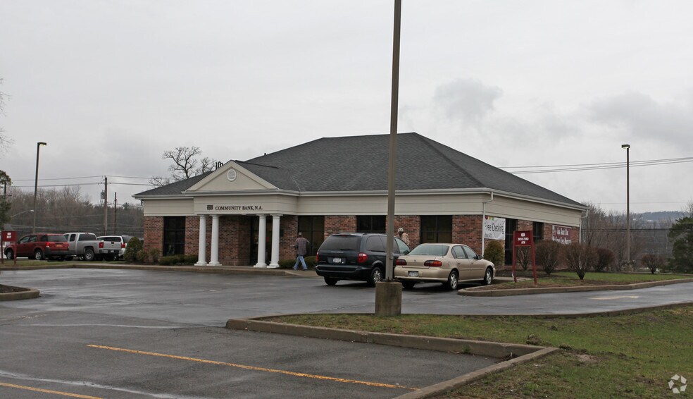 More Photos Of 42 W Main St, Owego Unknown For Lease