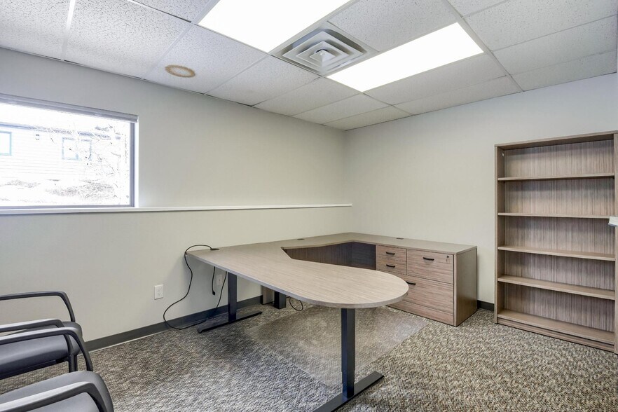 More Photos Of 19316 Goddard Ranch Ct, Morrison Office For Lease