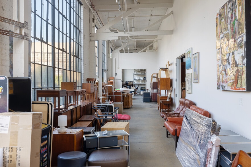 More Photos Of 4512-4514 Hollis St, Emeryville Warehouse For Lease