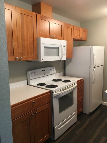 More Photos Of 712 N 143rd St, Seattle Apartments For Sale