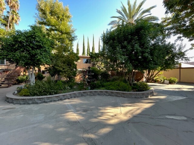 More Photos Of 6500 Shirley Ave, Reseda Apartments For Sale