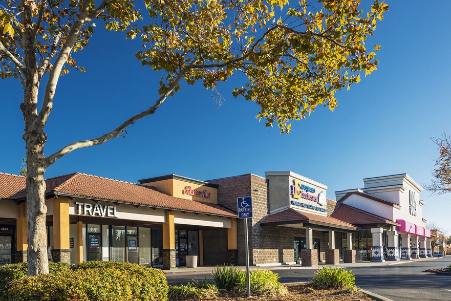 More Photos Of 4301-4423 Elkhorn Blvd, Sacramento Unknown For Lease